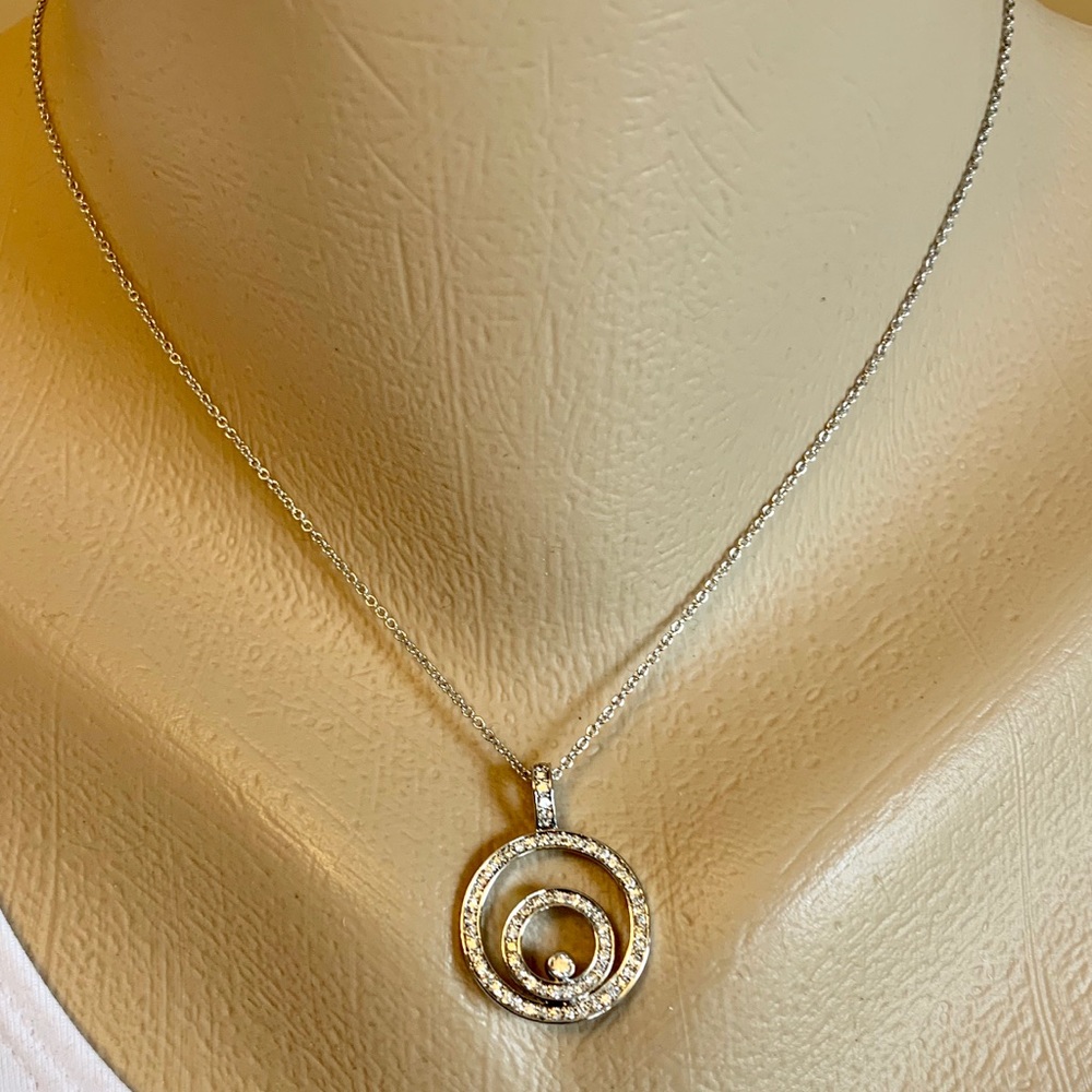 Classic circles necklace
